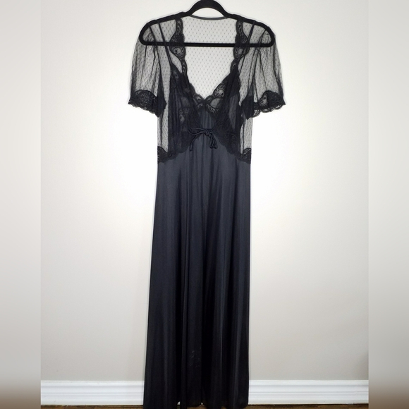 Vintage Patricia Black Lace Nightgown & Robe Set Gothic Morticia Wednesday Style - Picture 12 of 13